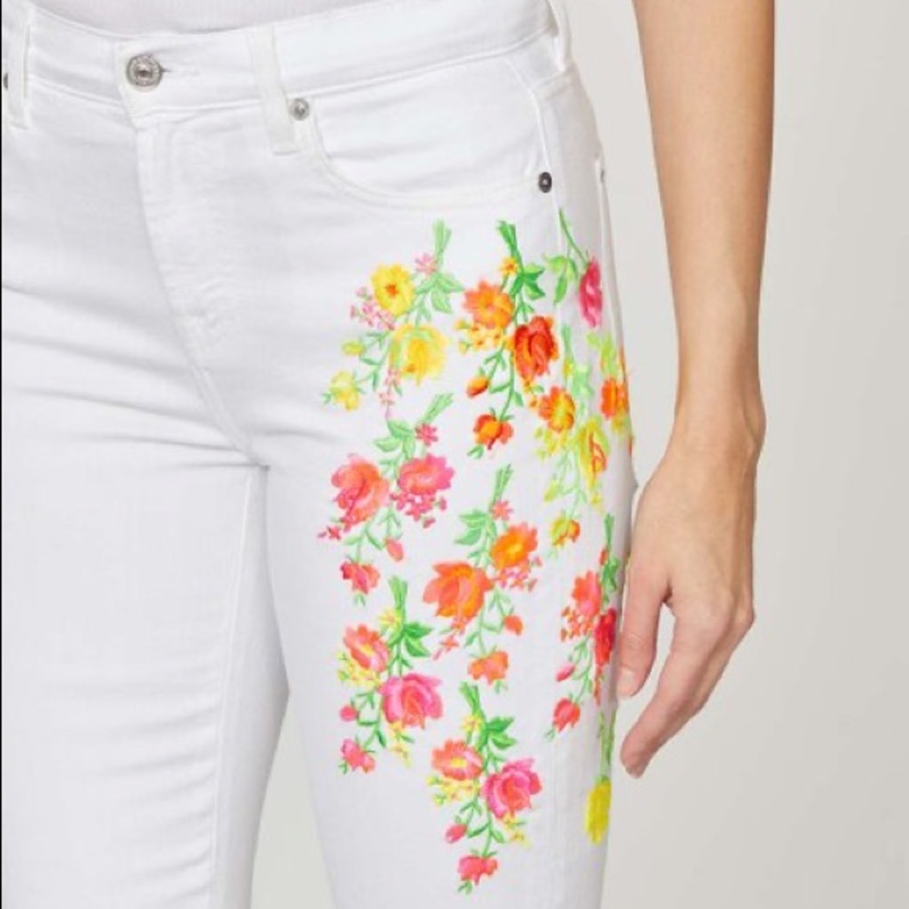 7 For All Mankind 7FAMK Neon Floral Embroidery Flare White Cropped Kick Jeans 28 - Picture 11 of 15